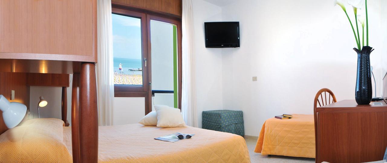 Hotel Giacomazzo Caorle Exterior photo